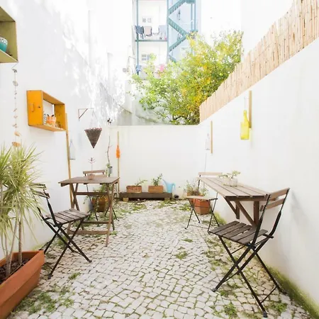 Charming Garden Duplex Historic Centre *