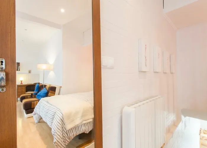 Charming Garden Duplex Historic Centre Lägenhet